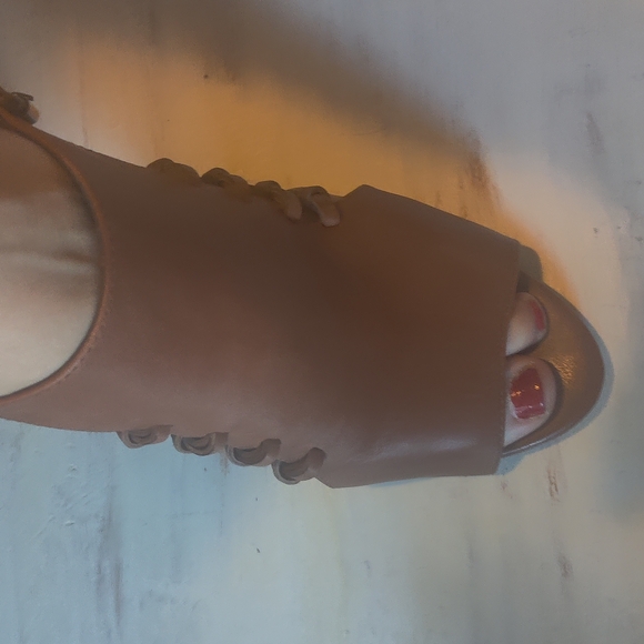 TREASURE & BOND Women's Brown Sandals - Picture 8 of 13